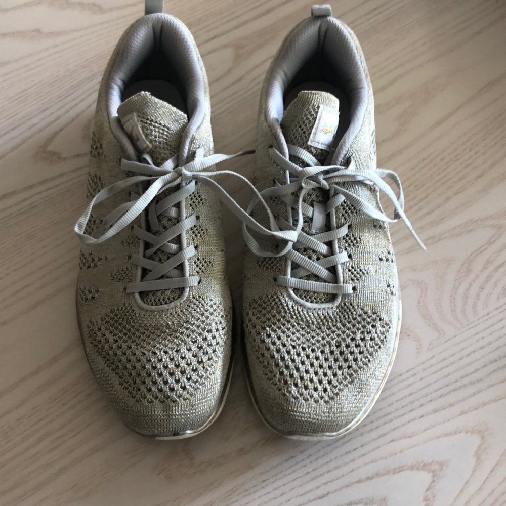 APL silver with gold shoes